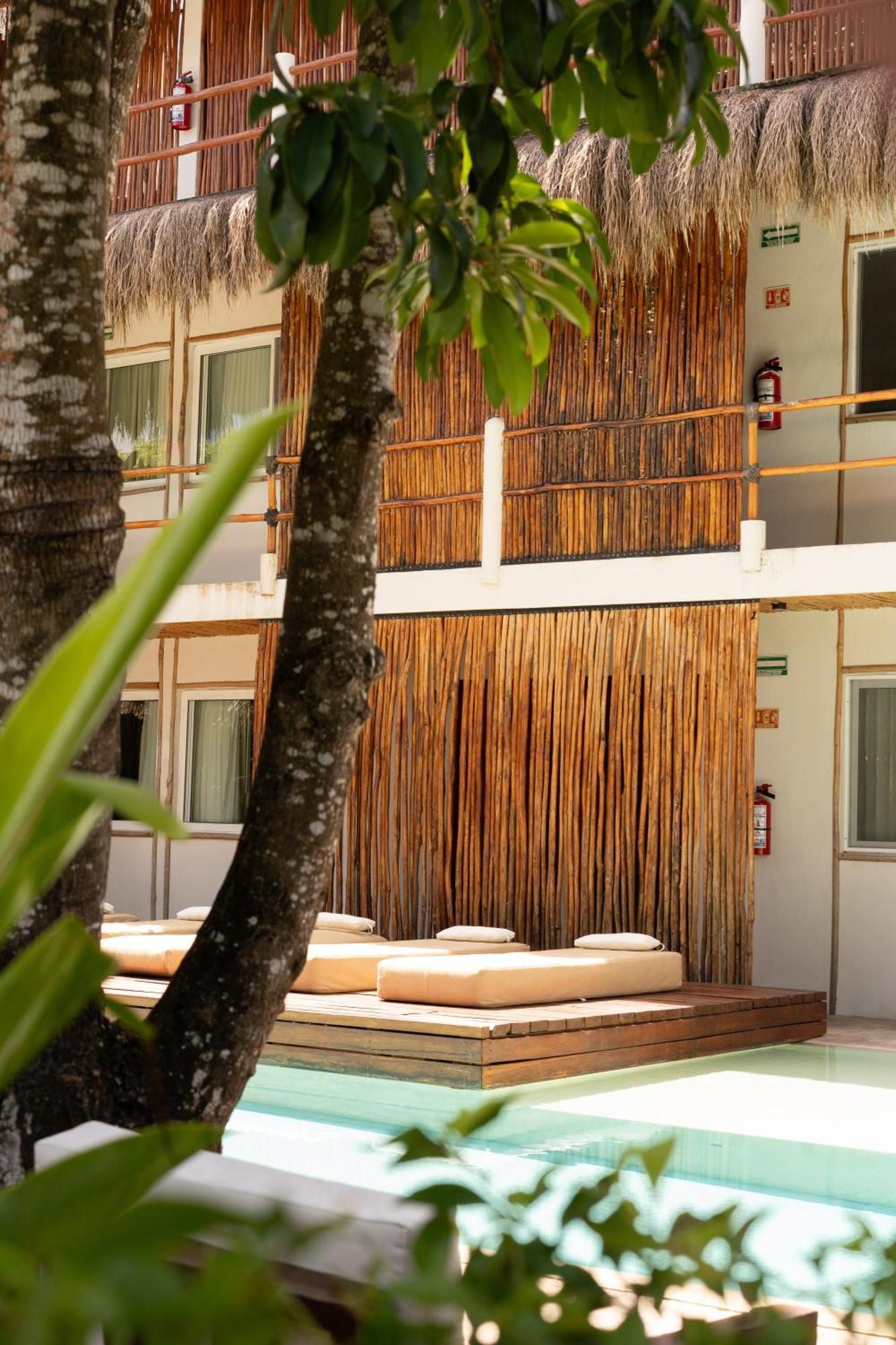 Agam Hotel Bacalar Kültér fotó