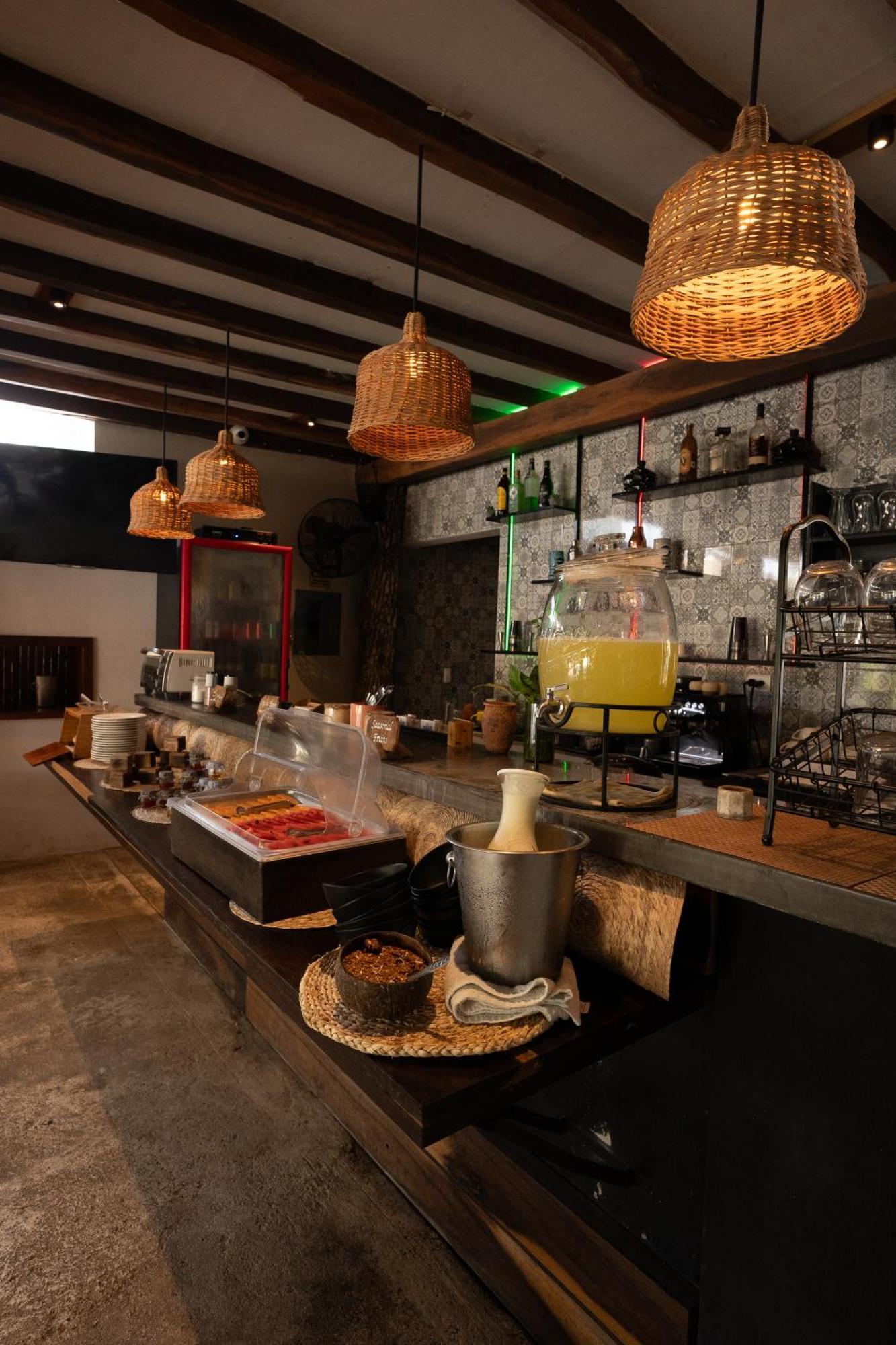 Agam Hotel Bacalar Kültér fotó